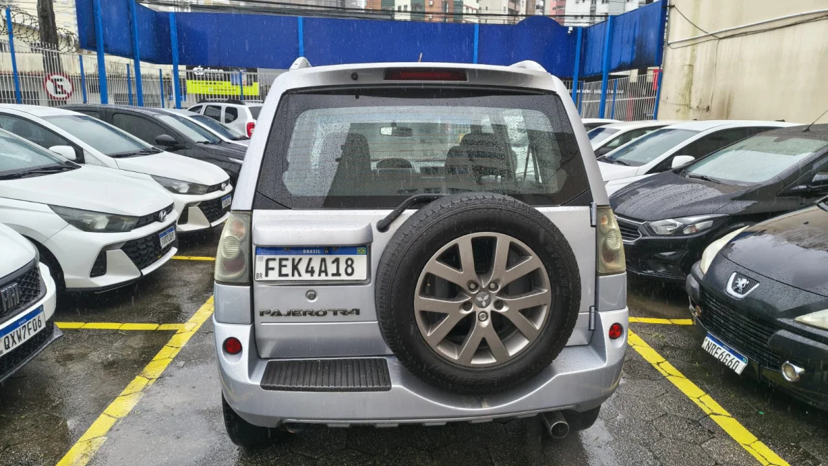 Pajero TR4 2.0 Flex 16V 4X2 Mec. 2013 - Imagem 8
