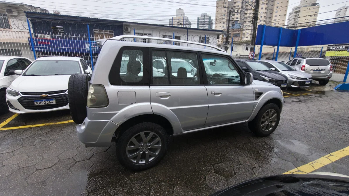 Pajero TR4 2.0 Flex 16V 4X2 Mec. 2013 - Imagem 6