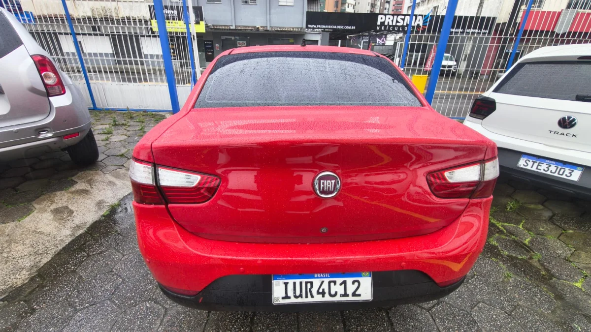 Grand Siena ATTRAC 1.4 GNV 2014 - Imagem 6