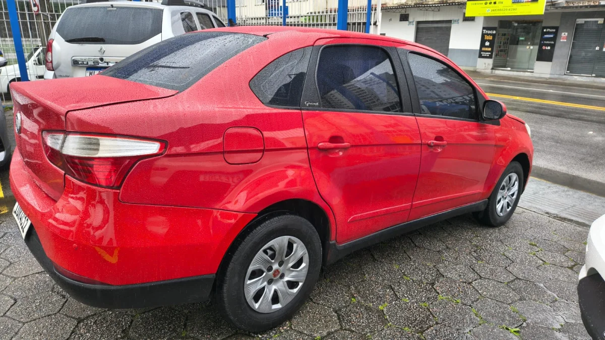 Grand Siena ATTRAC 1.4 GNV 2014 - Imagem 5
