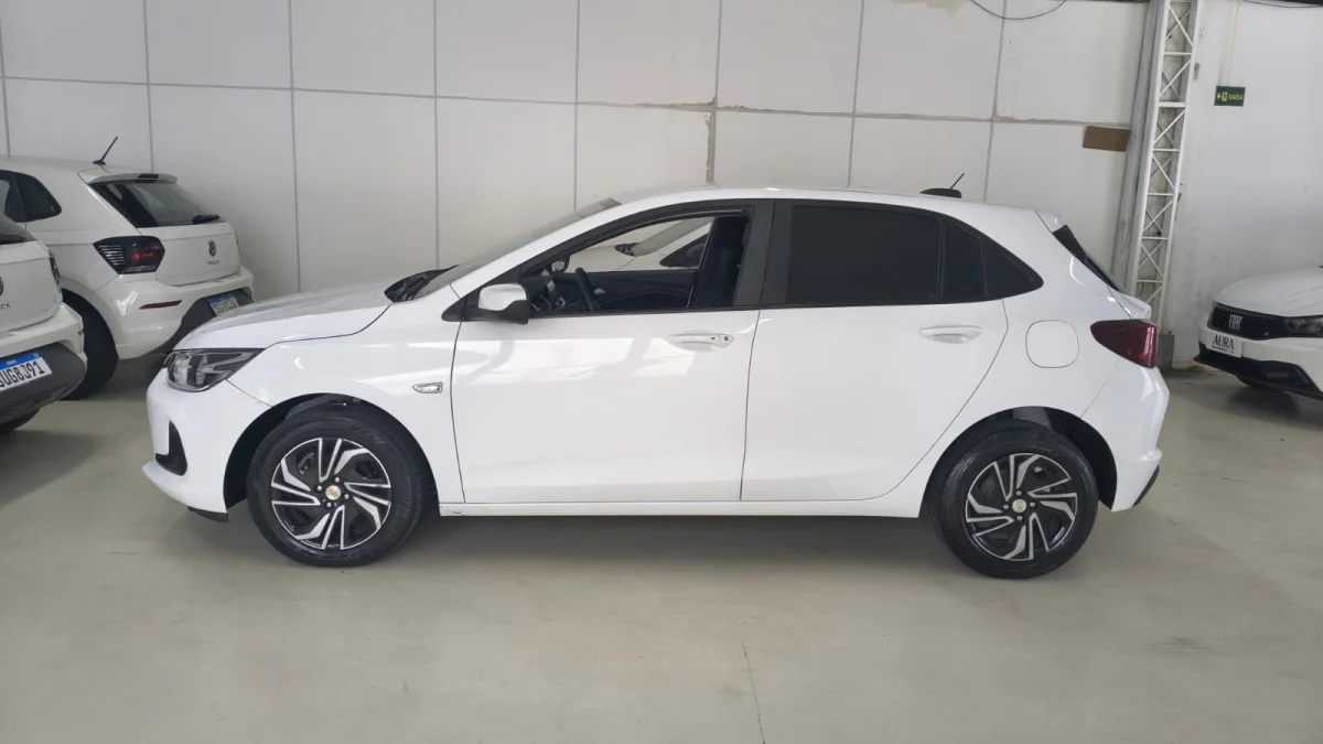 Onix Hatch LT2 1.0 Completo 2024 - Imagem 3