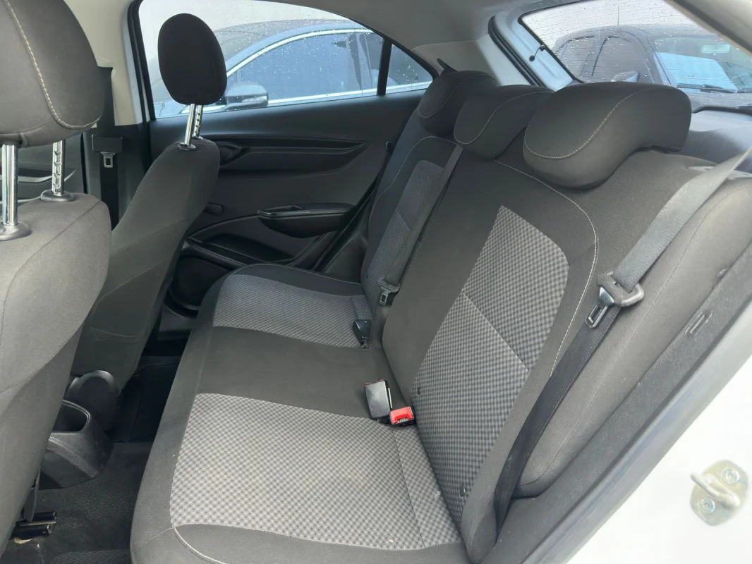 ONIX HATCH Joy 1.0 8V Flex 5p  2020 - Imagem 8