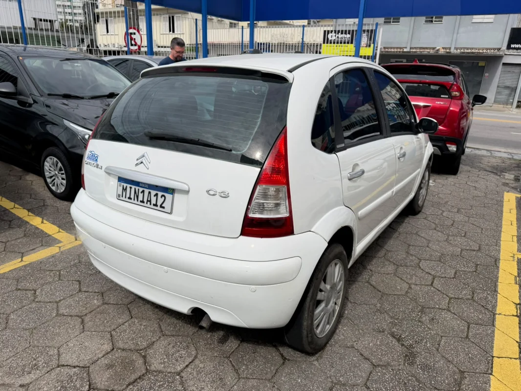 C3 Exclusive 1.6 Manual 2011 - Imagem 3