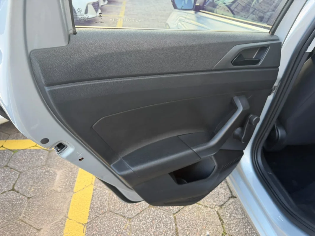 Polo Track 1.0 Flex 12V 5p ROBUST 2025 - Imagem 8