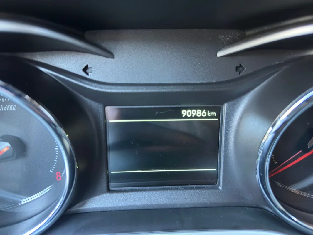 Tracker 1.0 TURBO Automática 2023 - Imagem 12