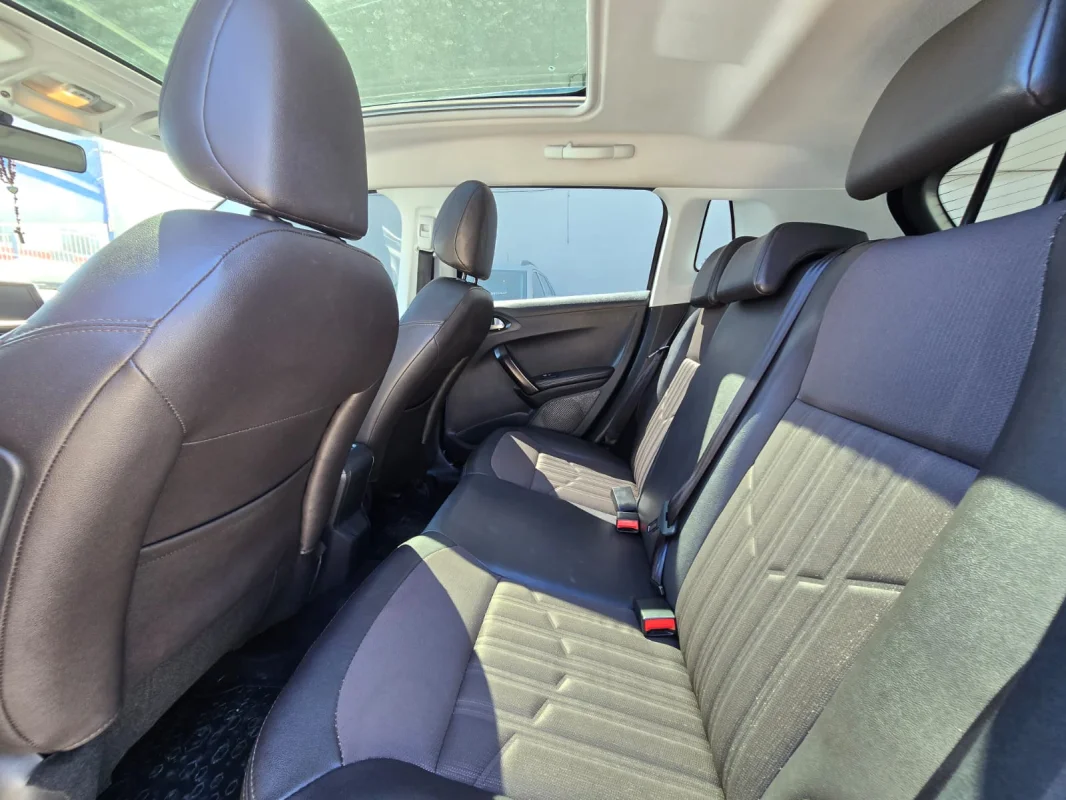 Peugeot 2008 Griffe 1.6 Aut. Completo 2016 - Imagem 9