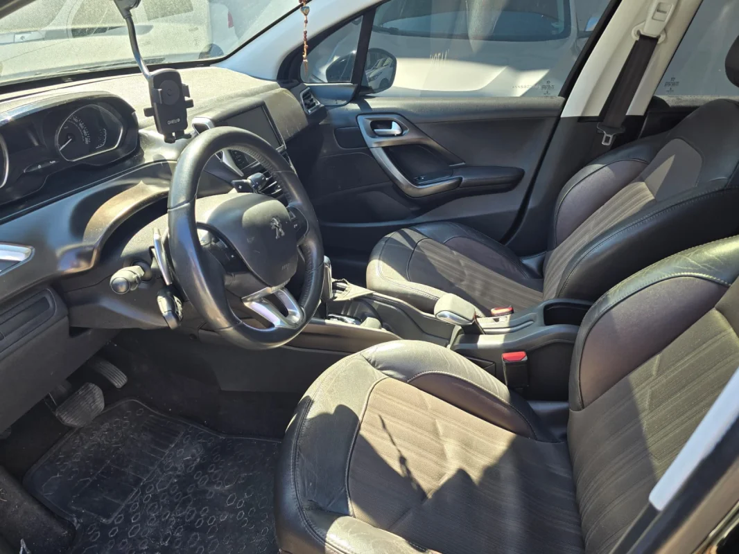 Peugeot 2008 Griffe 1.6 Aut. Completo 2016 - Imagem 10