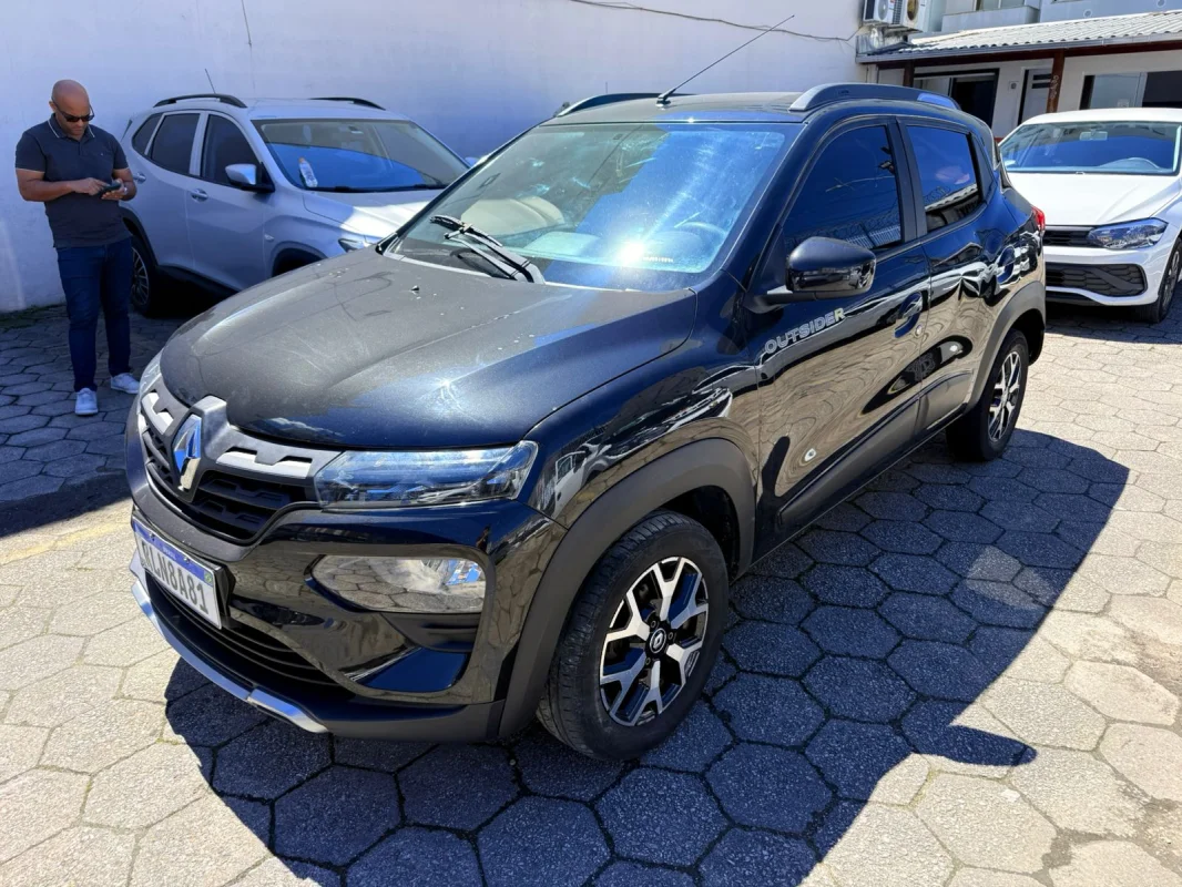 Kwid Outsider 1.0 Mec. Completo 2022 - Imagem 4