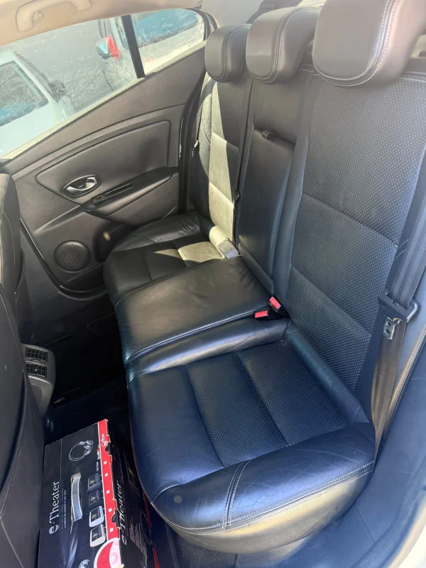 FLUENCE Dynamic 2.0 16V Manual 2012 - Imagem 9