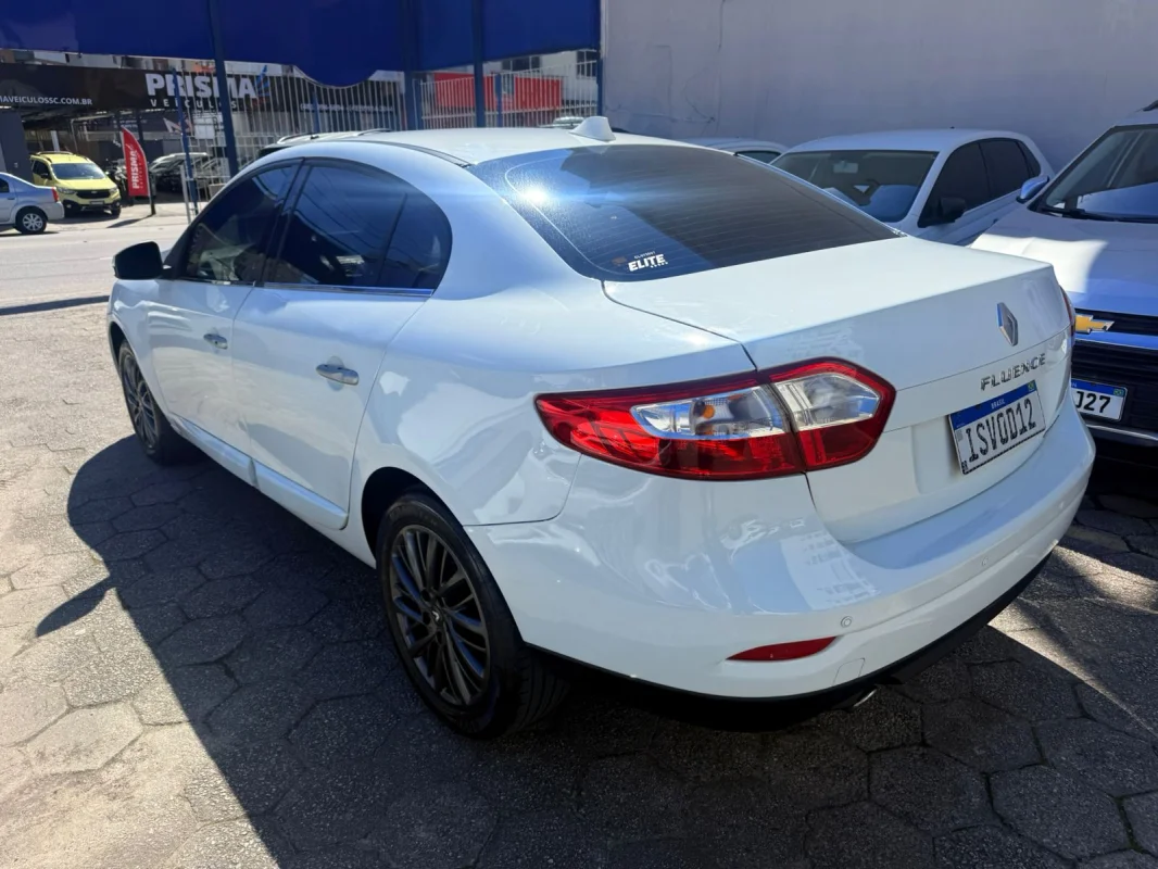 FLUENCE Dynamic 2.0 16V Manual 2012 - Imagem 4