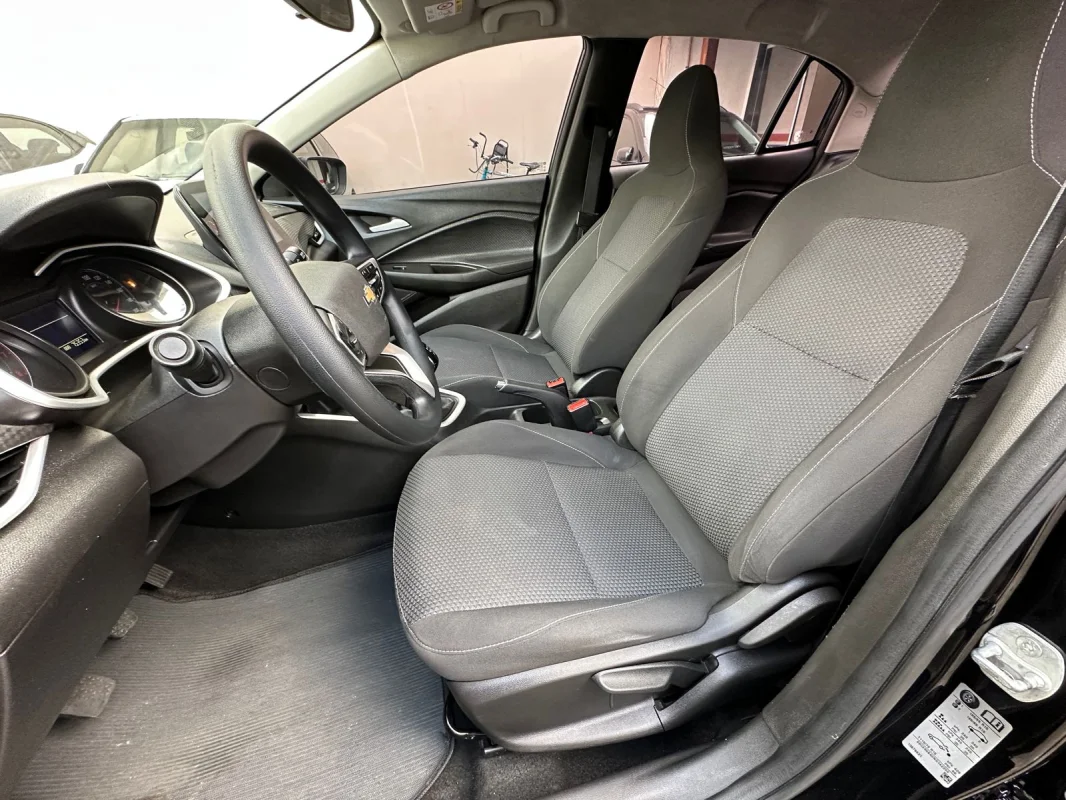 ONIX SEDAN Plus LT 1.0 12V Flex 2022 - Imagem 8