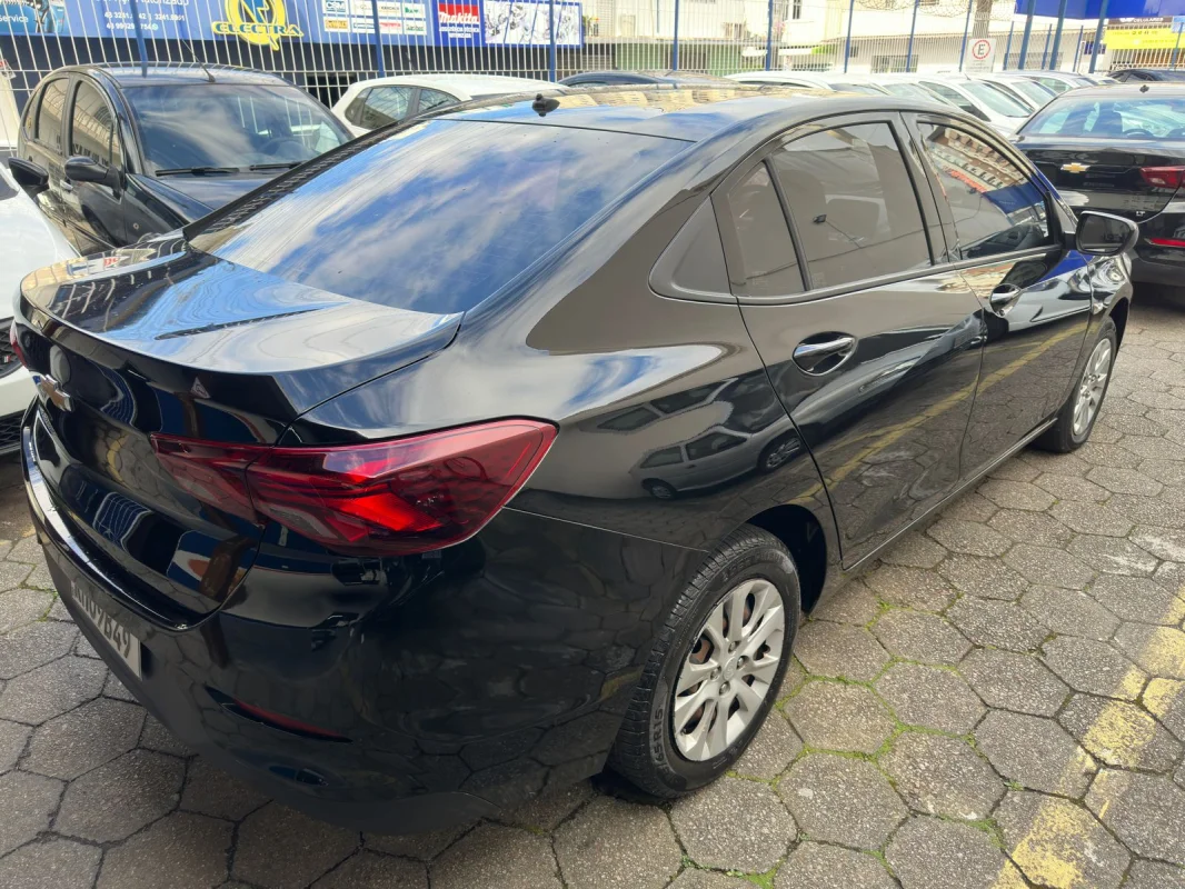 ONIX SEDAN Plus LT 1.0 12V Flex 2022 - Imagem 4
