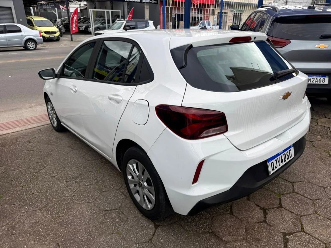 Onix LT 1.0 Mec. Completo 2020 - Imagem 5