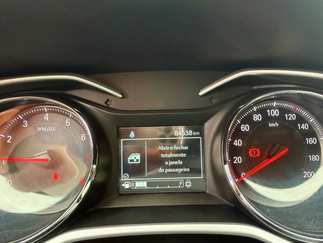 Onix LT 1.0 Mec. Completo 2020 - Imagem 11