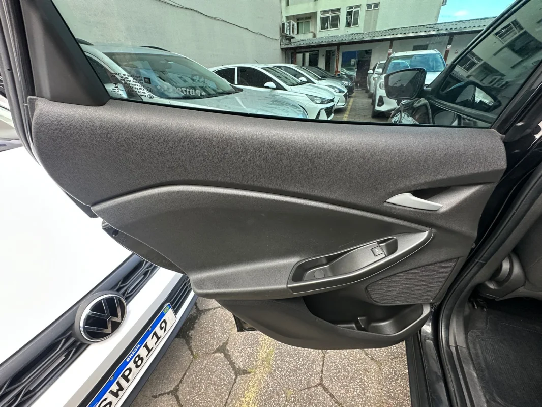 TRACKER LT 1.0 Turbo 12V Flex Automático 2023 - Imagem 12