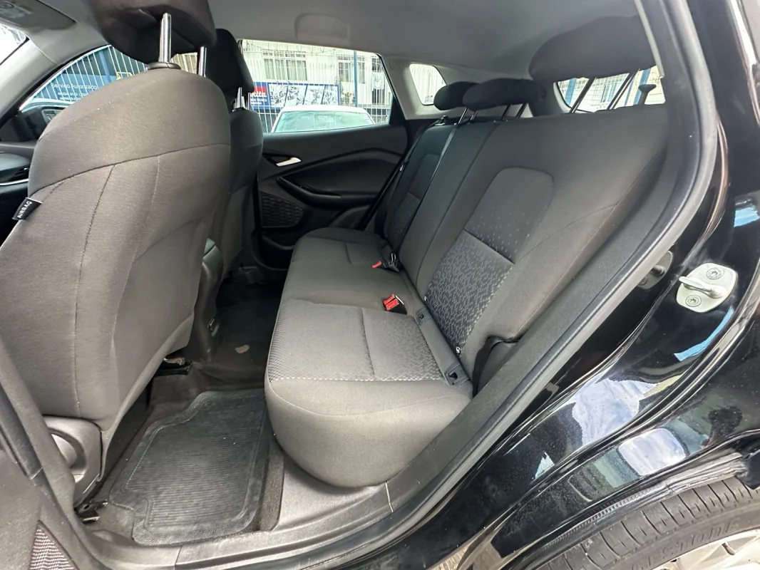 TRACKER LT 1.0 Turbo 12V Flex Automático 2023 - Imagem 9