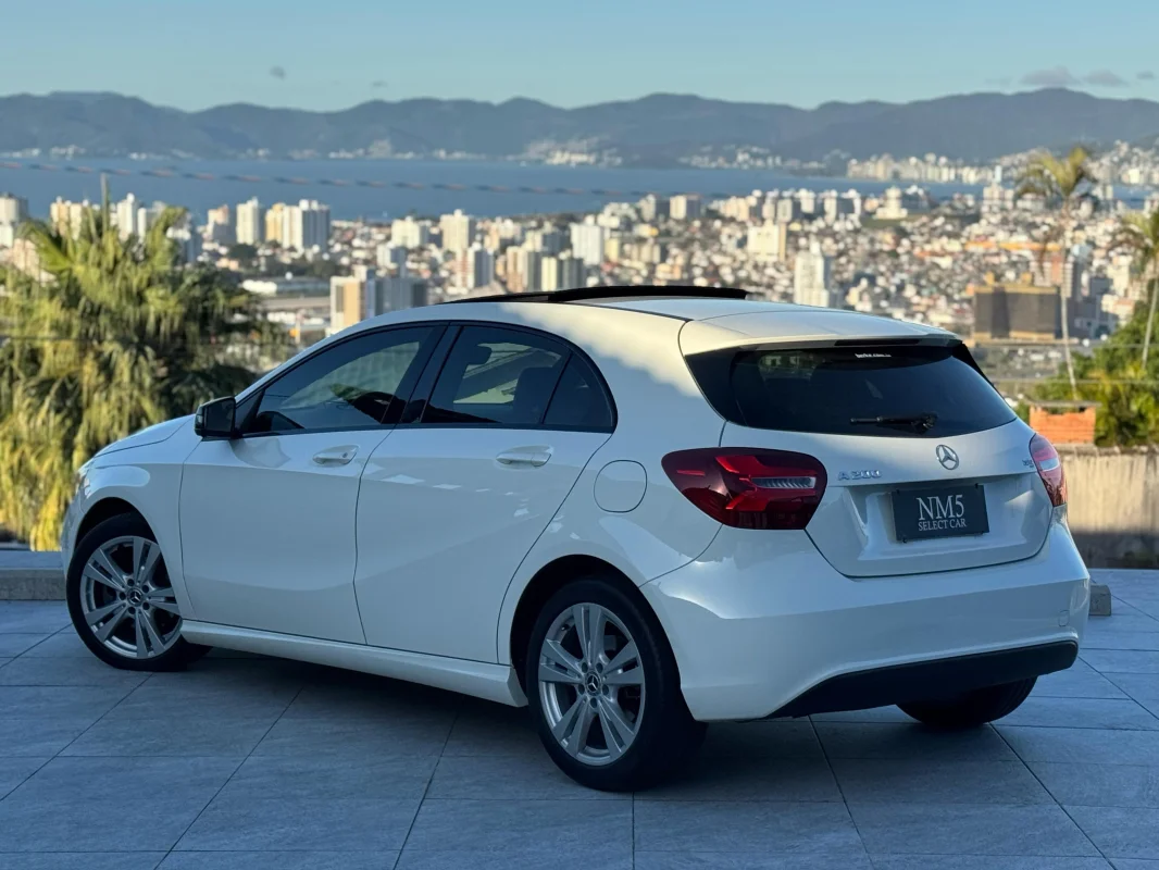 Mercedes Classe A 200 FF 2018 Com Teto - Imagem 4