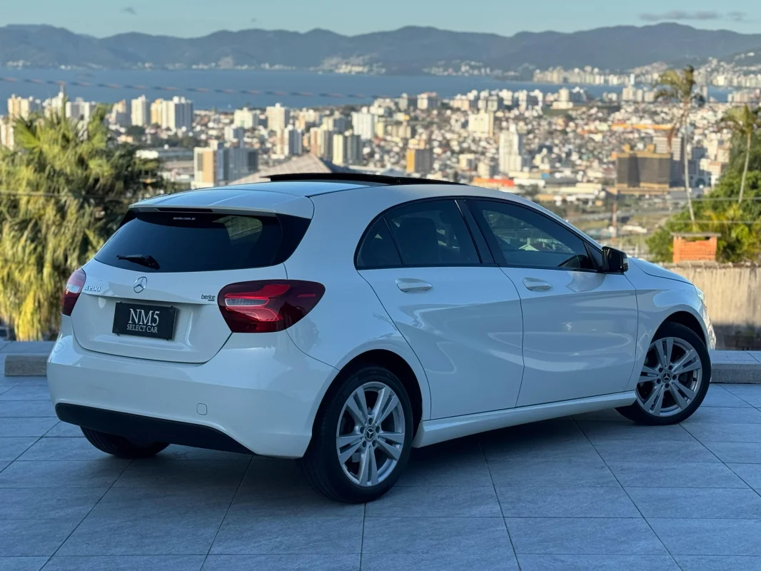 Mercedes Classe A 200 FF 2018 Com Teto - Imagem 6