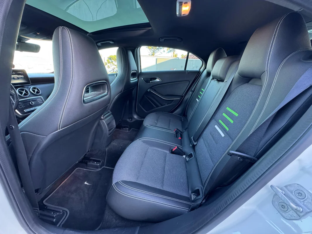 Mercedes Classe A 200 FF 2018 Com Teto - Imagem 8