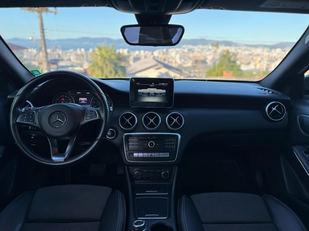 Mercedes Classe A 200 FF 2018 Com Teto - Imagem 10