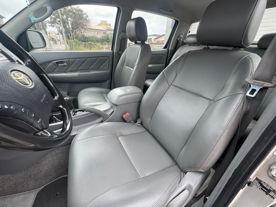 Hilux SRV 3.0 4x4 TDI automática 2011, abaixo da fipe! - Imagem 8