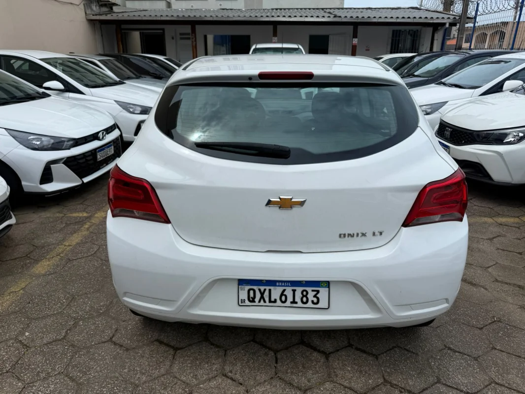 Onix Joy 1.0 Mec. Completo 2020 - Imagem 6