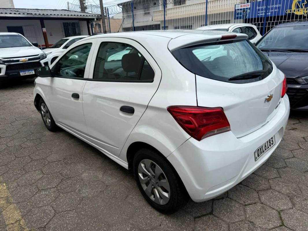 Onix Joy 1.0 Mec. Completo 2020 - Imagem 4