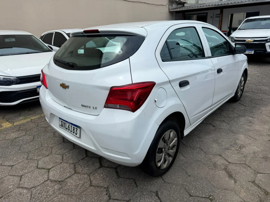 Onix Joy 1.0 Mec. Completo 2020 - Imagem 5