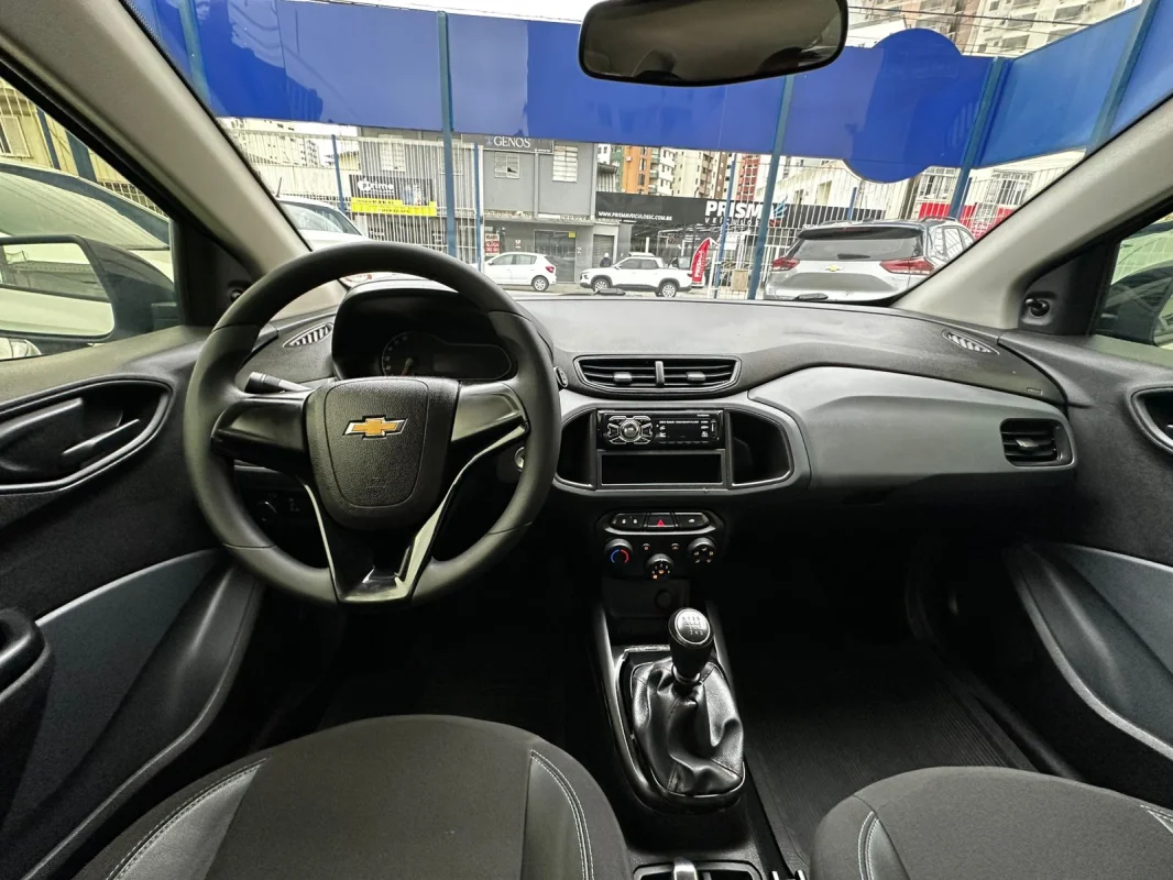 JOY Hatch 1.0 8V Black Edition 2021 - Imagem 7