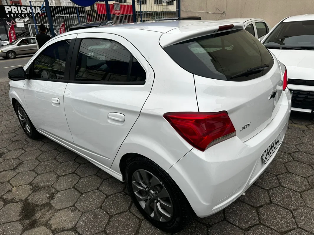 JOY Hatch 1.0 8V Black Edition 2021 - Imagem 4