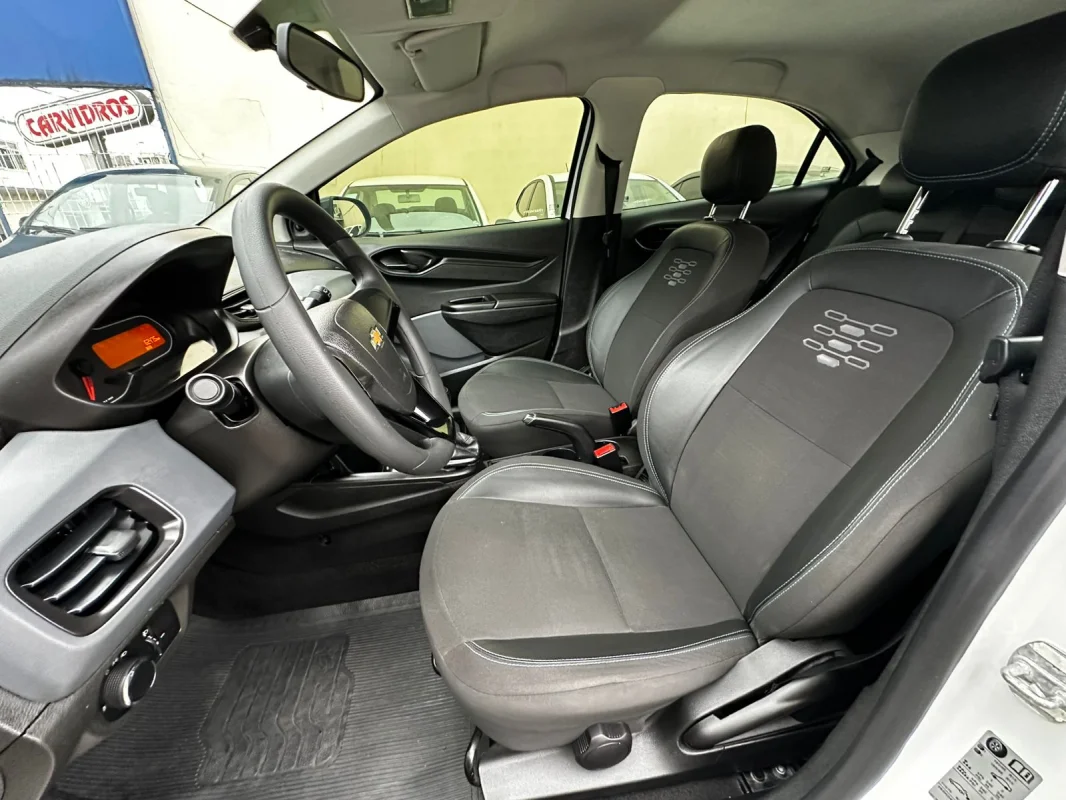 JOY Hatch 1.0 8V Black Edition 2021 - Imagem 9