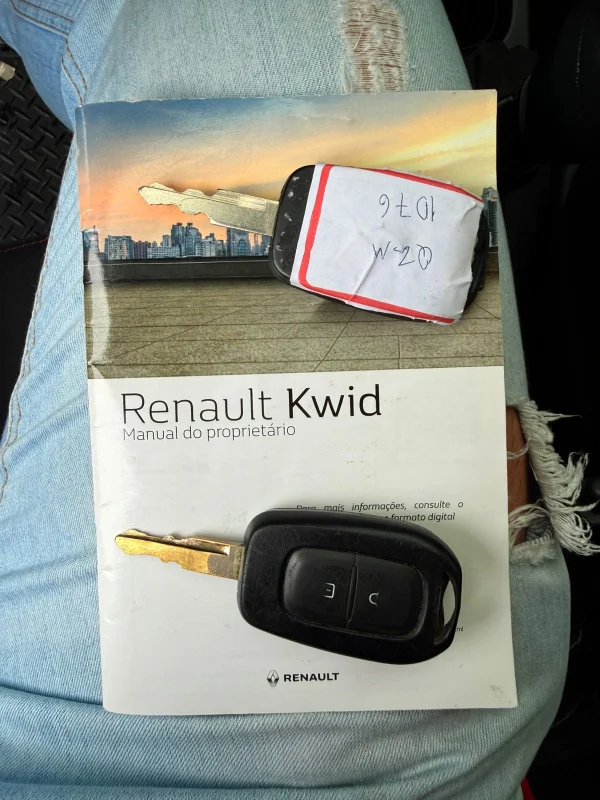 Kwid Zen 1.0 Mec. Completo 2022 - Imagem 16