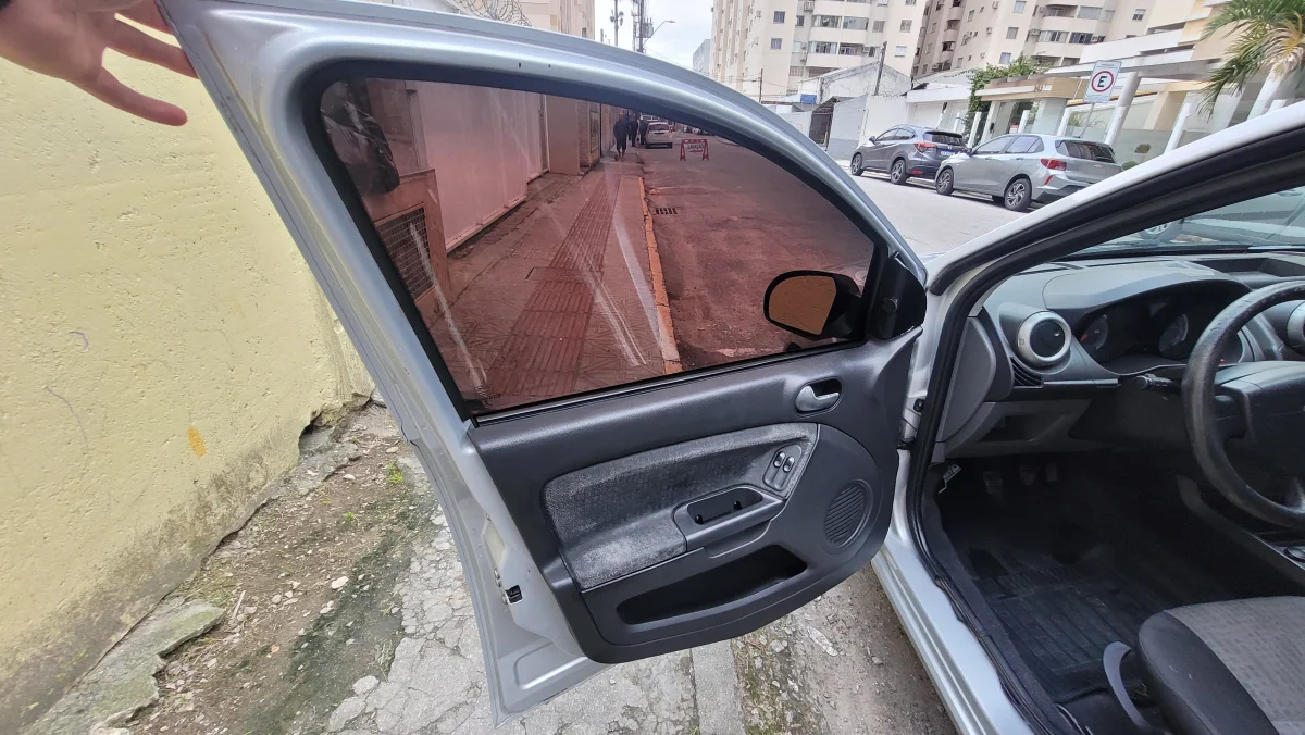 Fiesta Sedan 1.6 Completo GNV 2013 - Imagem 10