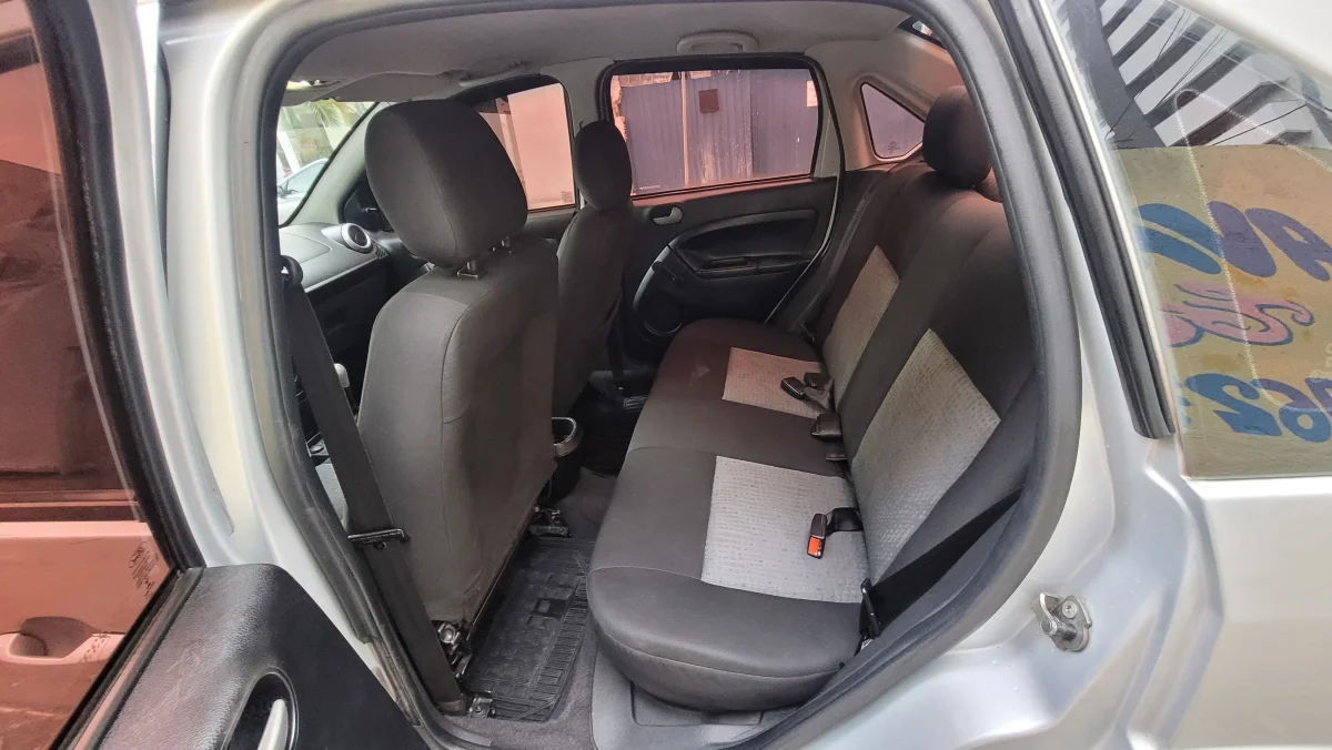 Fiesta Sedan 1.6 Completo GNV 2013 - Imagem 8