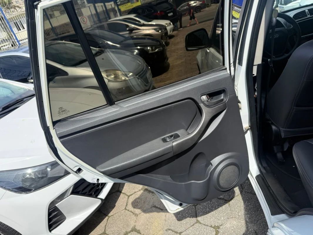 Tiggo 2.0 Aut. GNV 2015 - Imagem 14