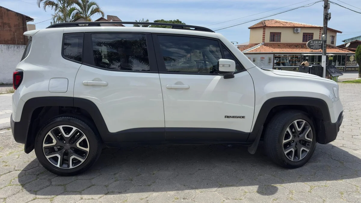Renegade Longitude 2.0 4x4TB Diesel Aut. 2020  - Imagem 3