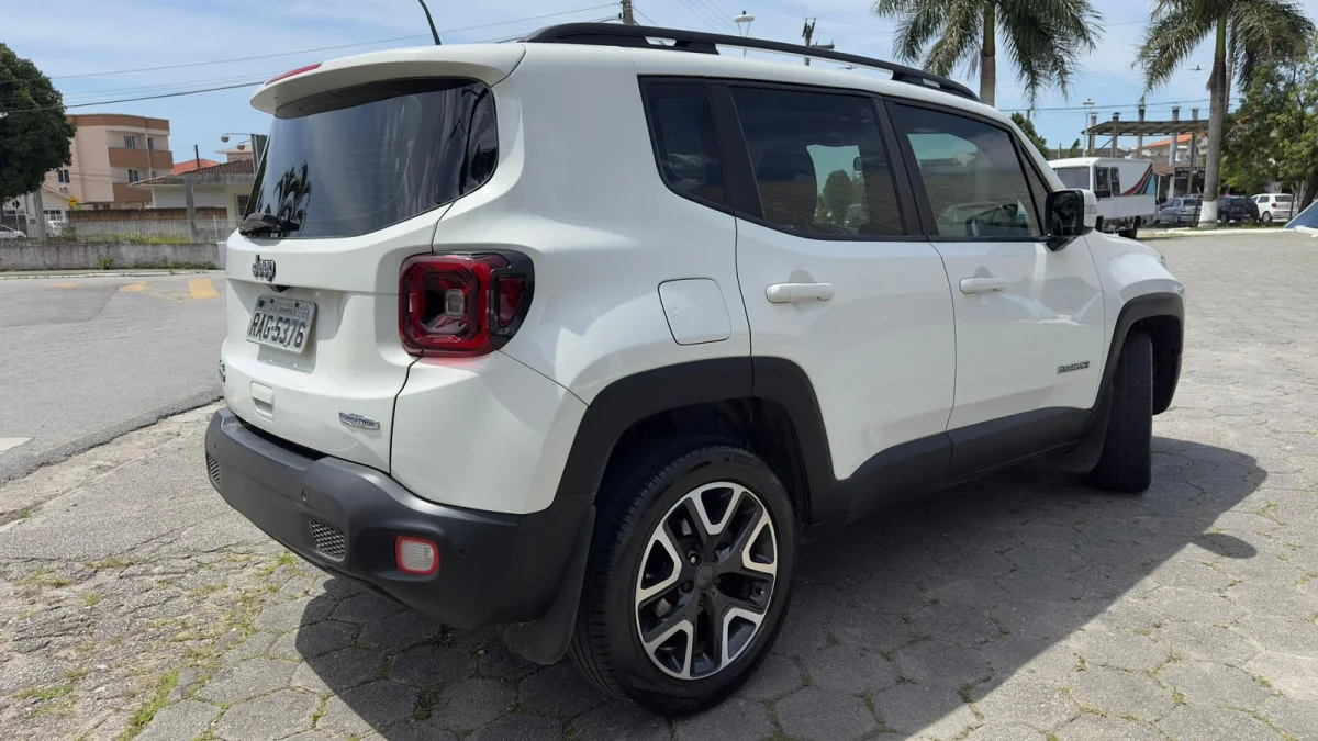 Renegade Longitude 2.0 4x4TB Diesel Aut. 2020  - Imagem 4