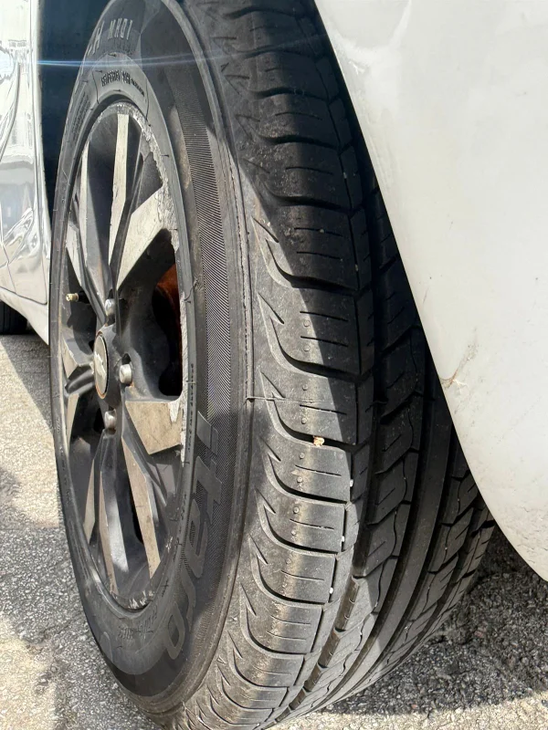 Onix LT 1.4 Mec. Completo 2018 - Imagem 4