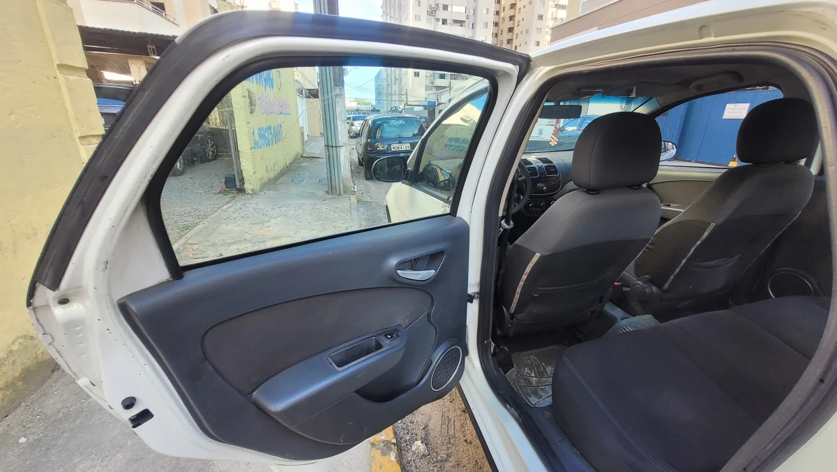 Grand Siena TetraFuel 1.4 Completo GNV 2016 - Imagem 12