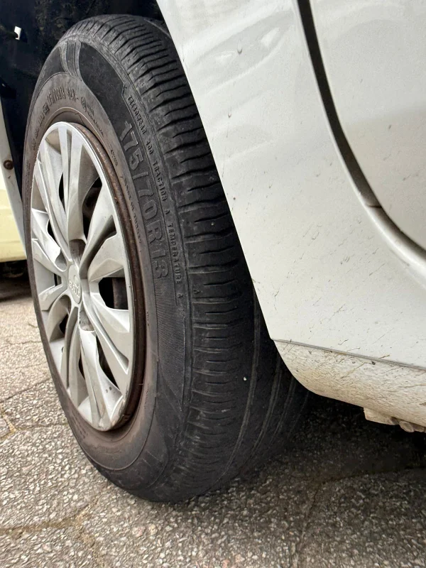 Clio Expression 1.0 Mec. Completo GNV 2014 - Imagem 13