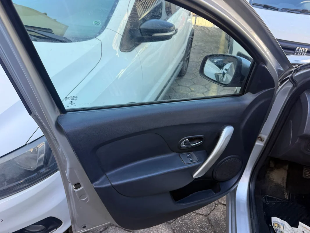 Sandero GT Line 1.0 Mec. Completo 2019 - Imagem 17