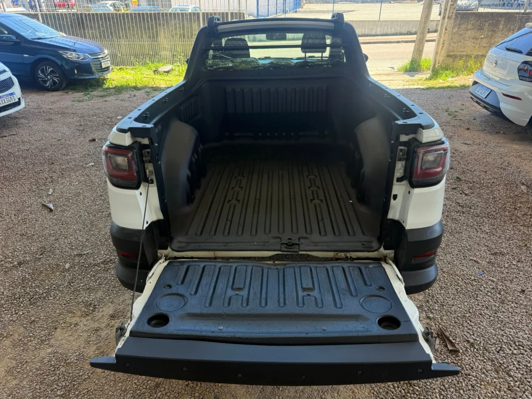 Strada Endurance 1.4 Mec. Direção Hidráulica e Ar Condicionado Flex 8V CS Plus 2023 - Imagem 10