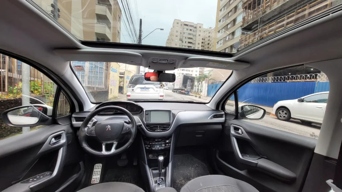 208 Griffe 1.6 Completo C/ Teto Panorâmico Automático 2016 - Imagem 7