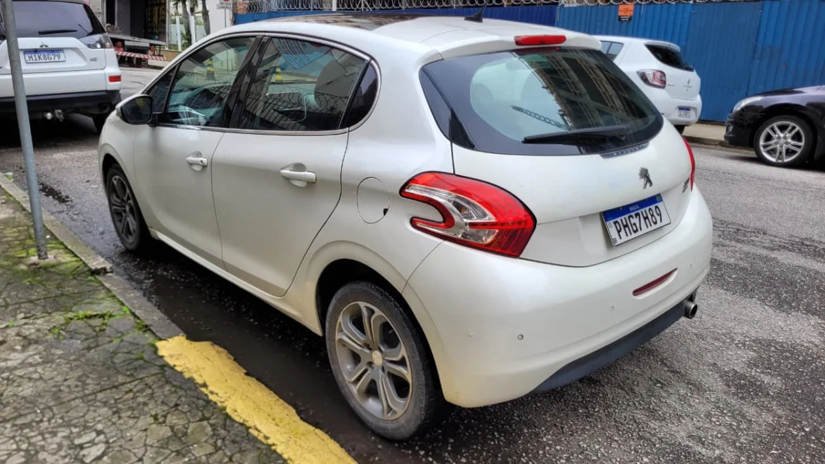 208 Griffe 1.6 Completo C/ Teto Panorâmico Automático 2016 - Imagem 5