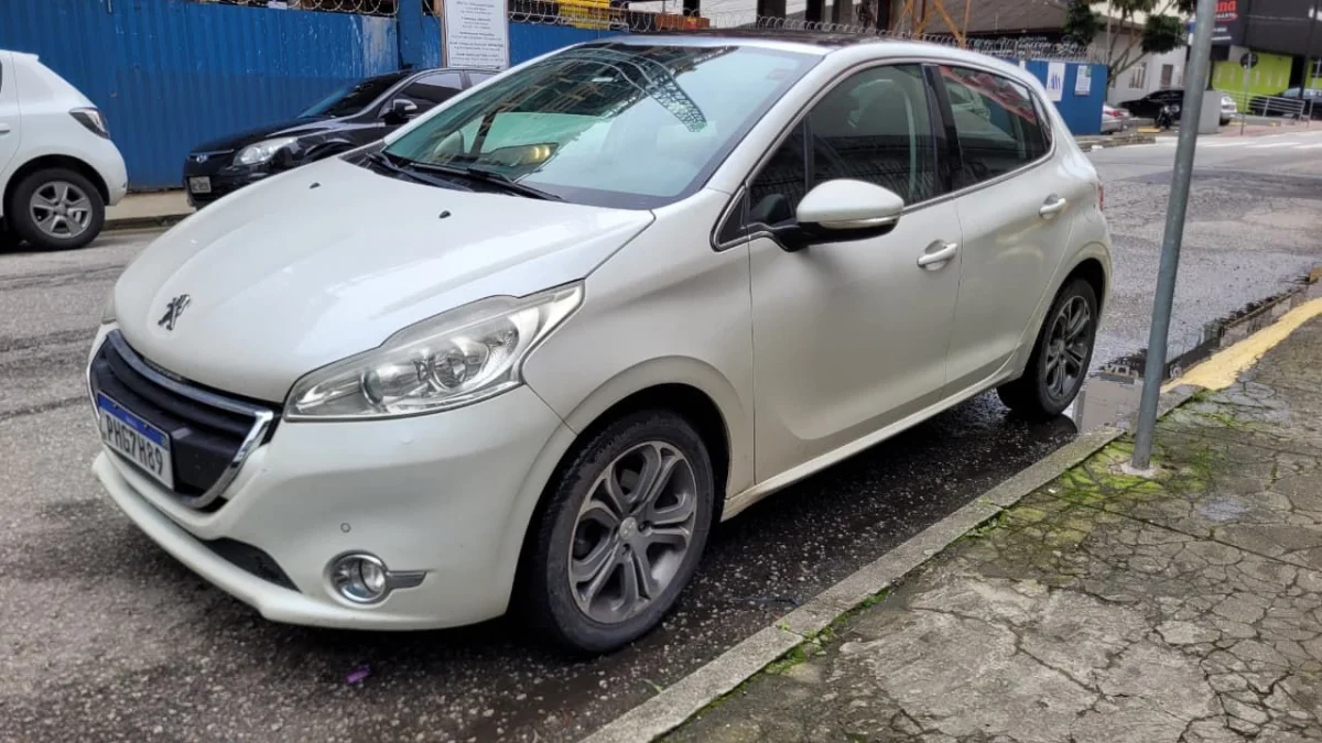 208 Griffe 1.6 Completo C/ Teto Panorâmico Automático 2016 - Imagem 4