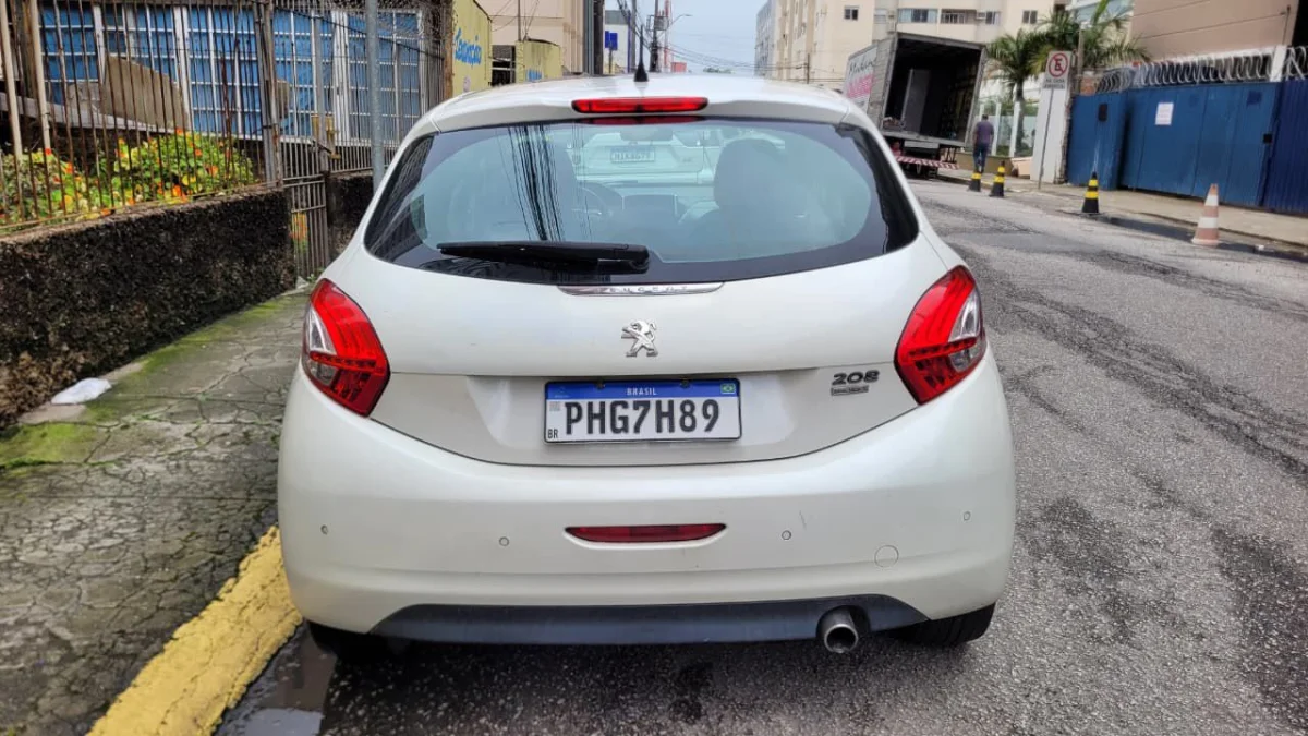 208 Griffe 1.6 Completo C/ Teto Panorâmico Automático 2016 - Imagem 6