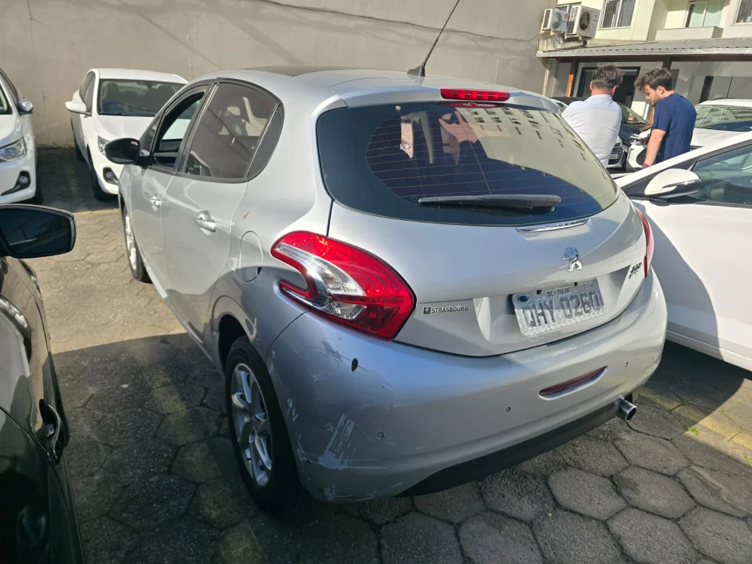 208 Allure 1.6 Aut. com teto panorâmico 2016 - Imagem 3