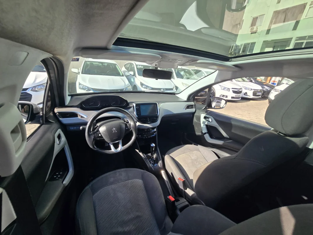 208 Allure 1.6 Aut. com teto panorâmico 2016 - Imagem 7