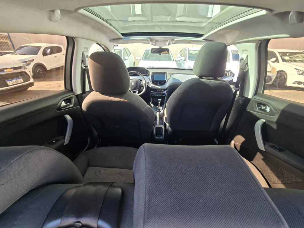 208 Allure 1.6 Aut. com teto panorâmico 2016 - Imagem 8