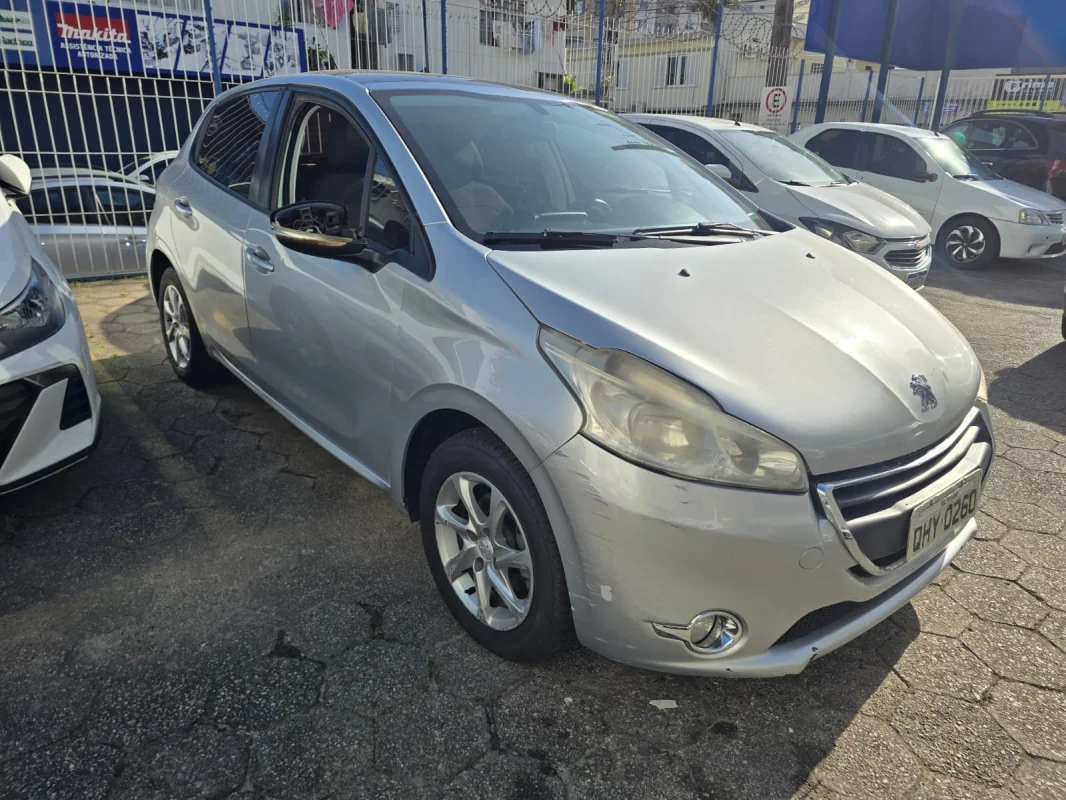 208 Allure 1.6 Aut. com teto panorâmico 2016